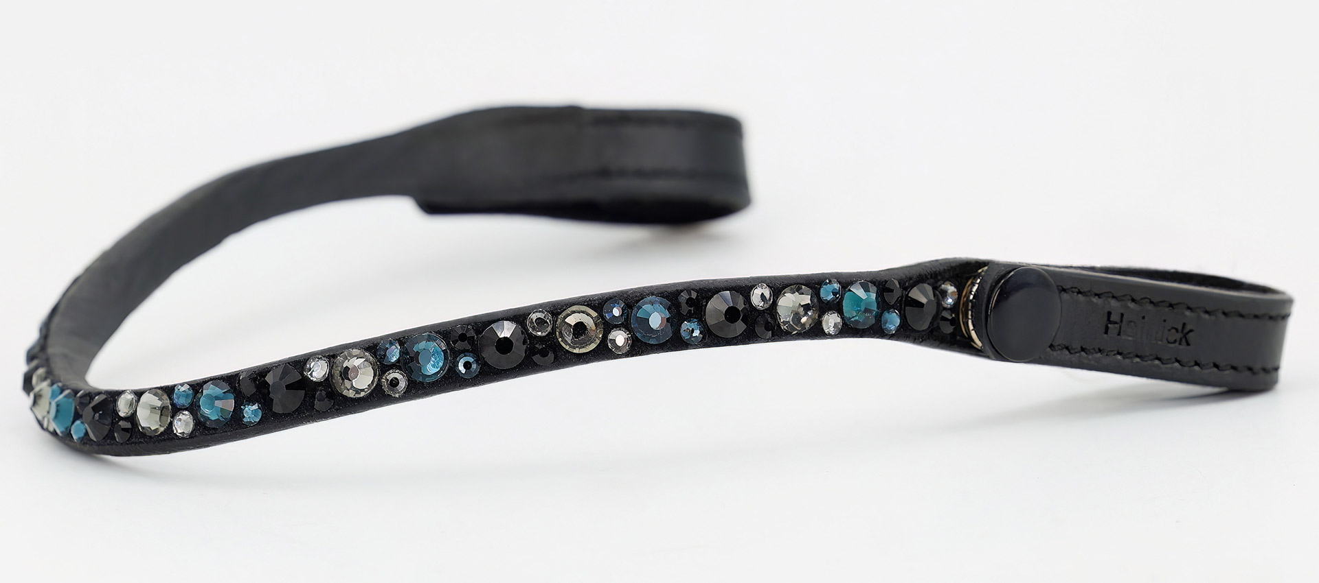 Stirnriemen-Schnellwechselsystem-mit-Quick-Change-Dust-Nigh-Sky